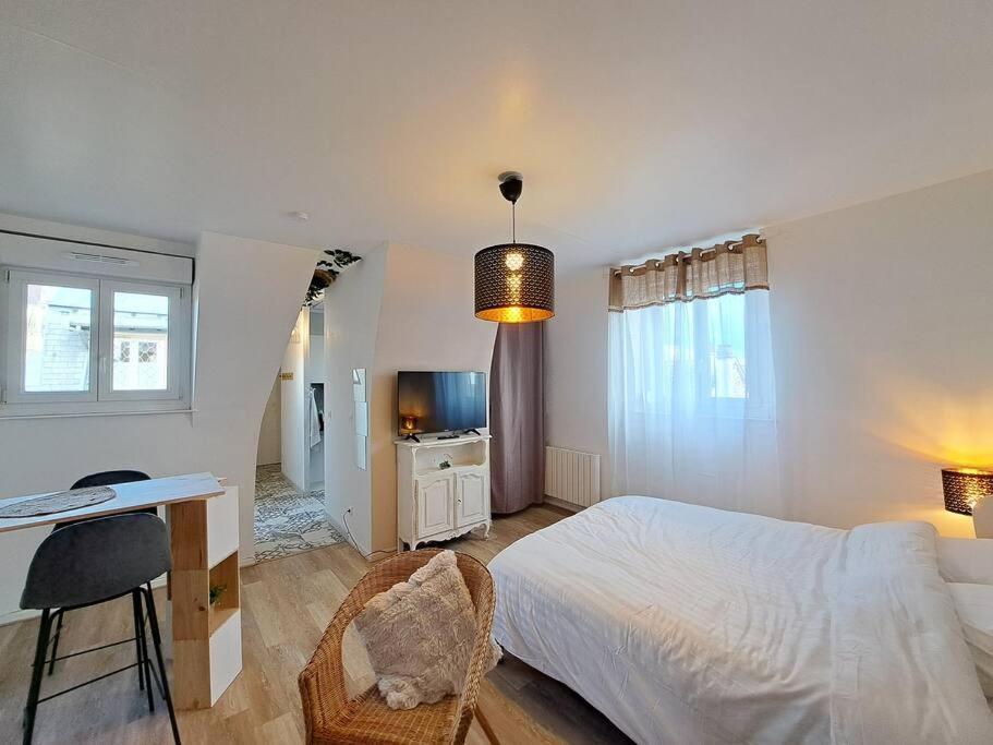 Faro, Vue Sur La Cathedrale Apartment Reims Exterior photo